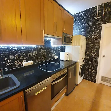 Mini House In Barcelona Is 35m2 Hébergement de vacances L'Hospitalet de Llobregat